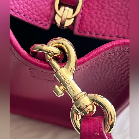 💰SOLD - H009L01SP21 - Marc Jacobs The Leather Small Tote Bag - Picture 6 of 15